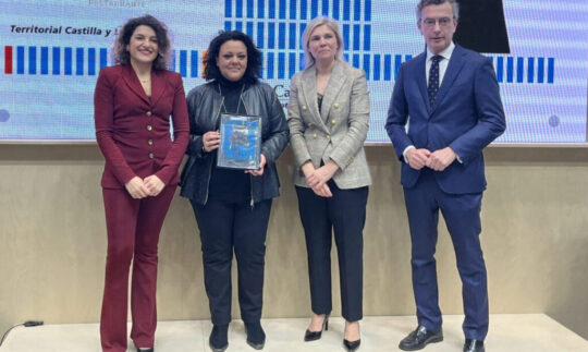 Rocío Ruiz recibe en FITUR el premio Hotels & Tourism de Castilla y León